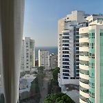 Oceanside 3-Bedroom Apartment In Fun Tourist Area
