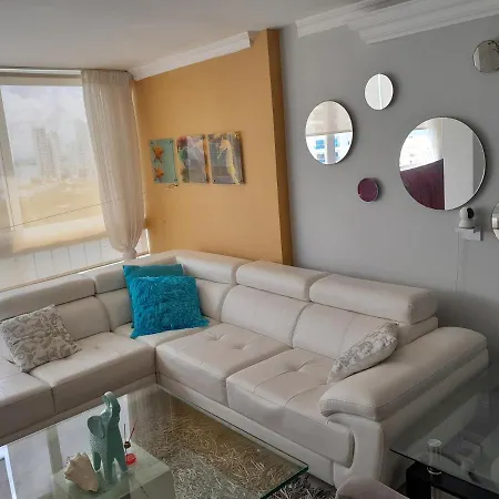 Oceanside 3-bedroom In Fun Tourist Area Apartment