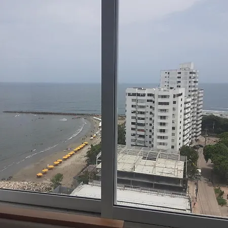 Apartment Oceanside 3-bedroom In Fun Tourist Area Cartagena