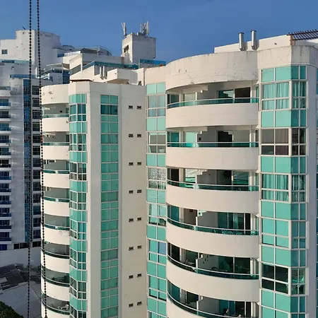 Oceanside 3-bedroom In Fun Tourist Area