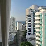 Oceanside 3-Bedroom Apartment In Fun Tourist Area